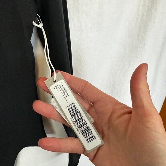 EVERLANE | THE LONG-SLEEVE V-NECK BODYSUIT - Picture 6 of 8